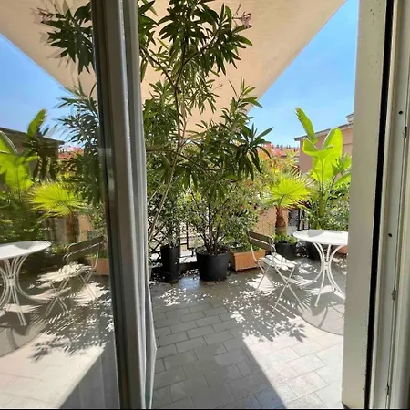 Appartamento Cozy With Terrace In *